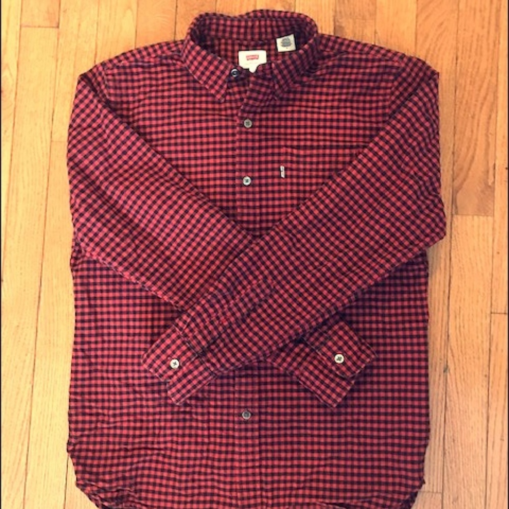 Men's Levi's Red and Black Checked Button Down